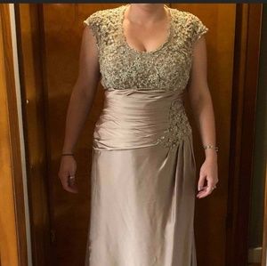 Alyce rouched dress!